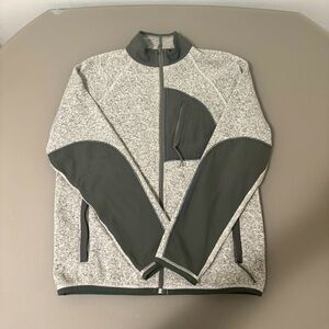J. Crew men’s size medium zip up fleece sweater.
